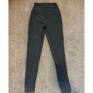 Kadyluxe Grey Pocket Leggings in size XS